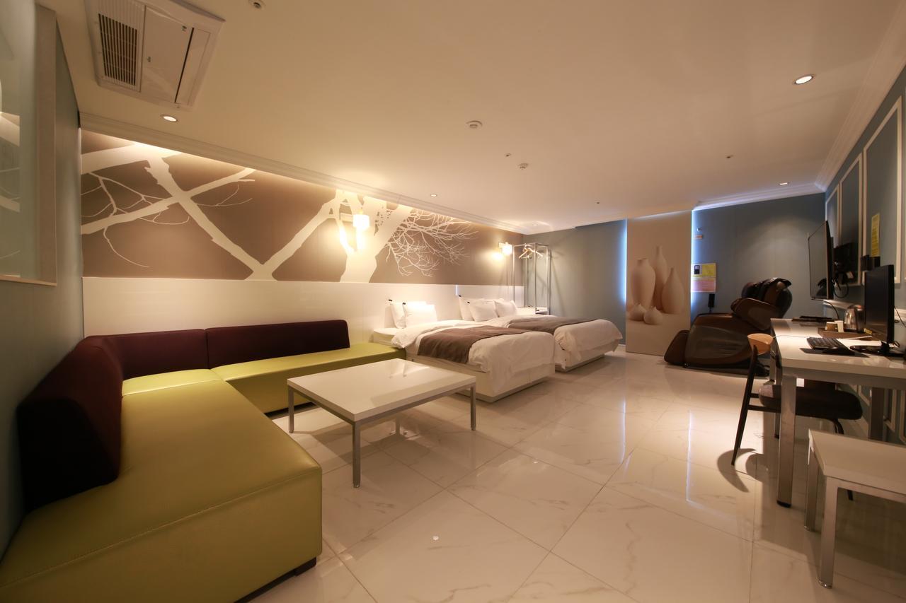 Gram Hotel Namyangju Bagian luar foto