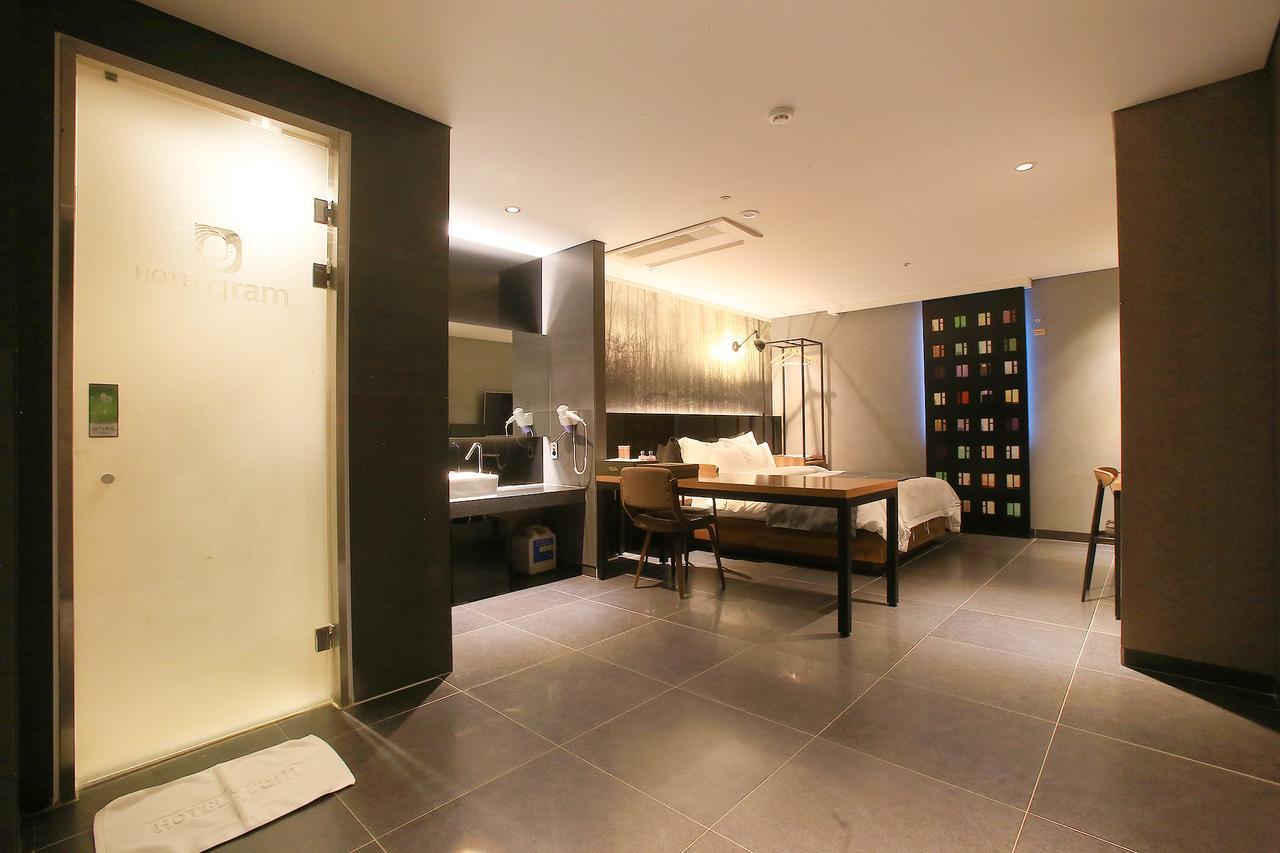 Gram Hotel Namyangju Bagian luar foto
