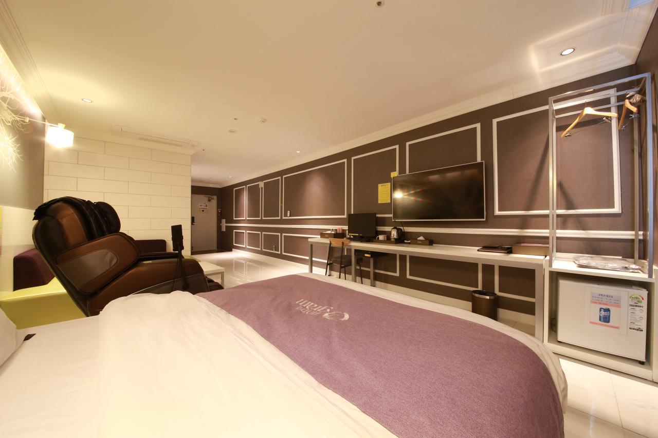 Gram Hotel Namyangju Bagian luar foto
