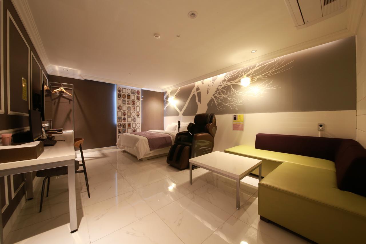 Gram Hotel Namyangju Bagian luar foto