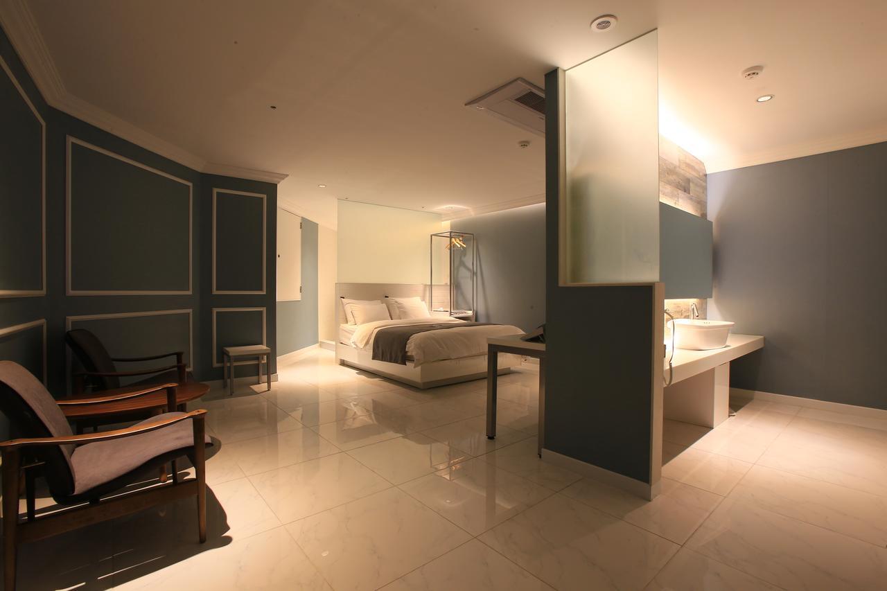 Gram Hotel Namyangju Bagian luar foto